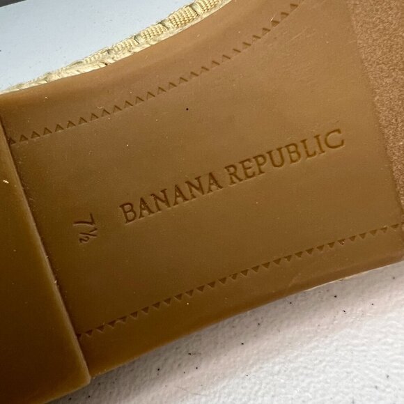 Banana Republic Sustainable ES Canvas Espadrille Olive Slip On Women Size 7.5 - Picture 9 of 10